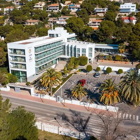 Hotel Jardin De Bellver 4*